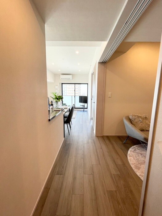 物件内観写真11　(廊下)