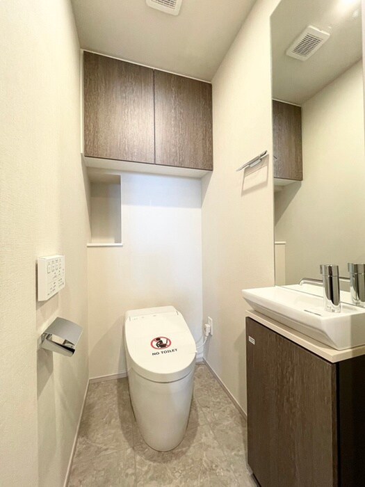 物件内観写真13　(トイレ)