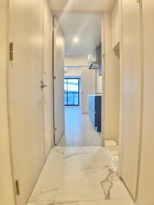 物件内観写真16　(廊下)