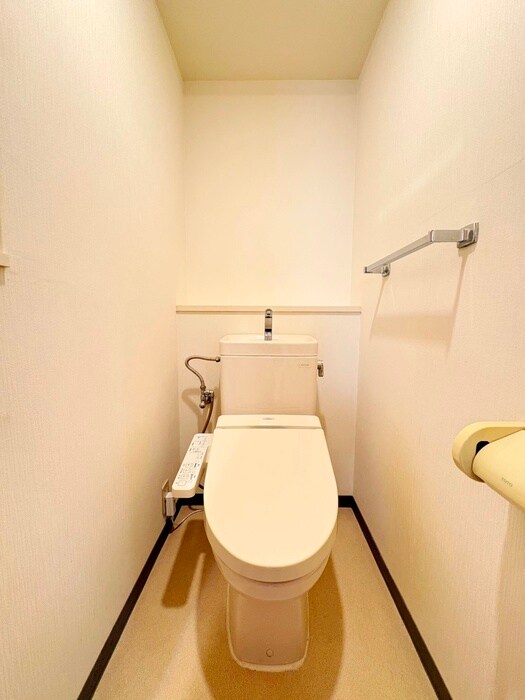 物件内観写真8　(トイレ)