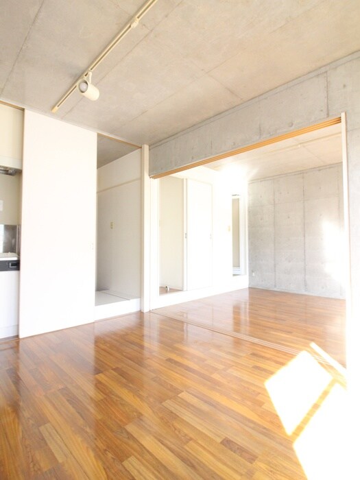 物件内観写真10　(居室)