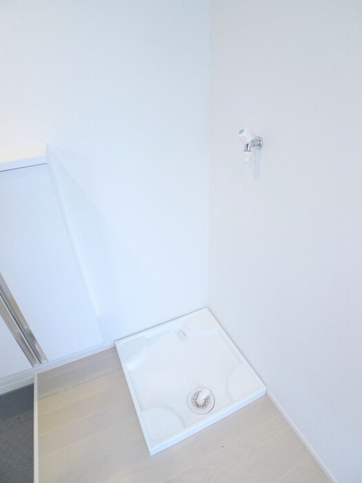 物件内観写真17　(洗濯機置場)