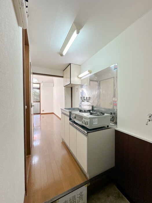 物件内観写真16　(廊下)