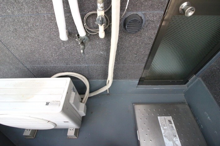 物件内観写真12　(洗濯機置場)