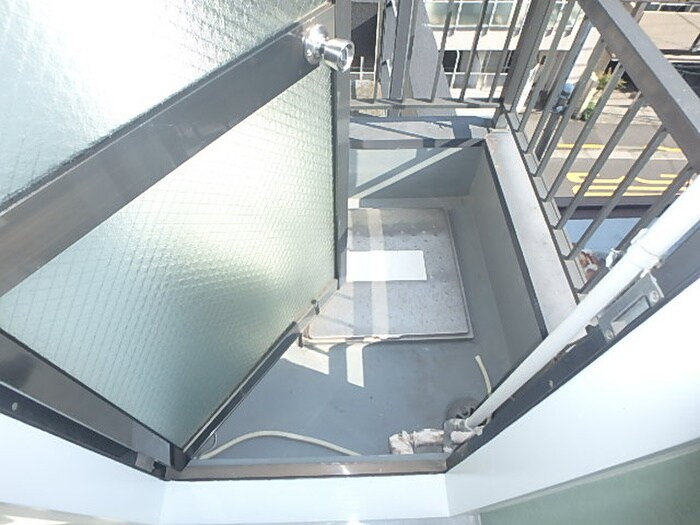 物件内観写真18　(ベランダ・バルコニー)