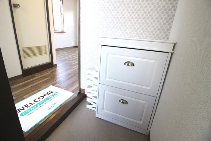 物件内観写真22　(玄関)