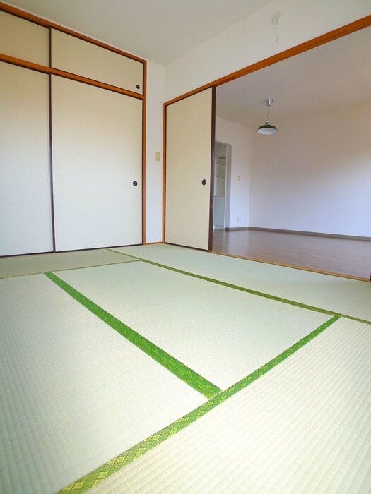 物件内観写真11　(居室)