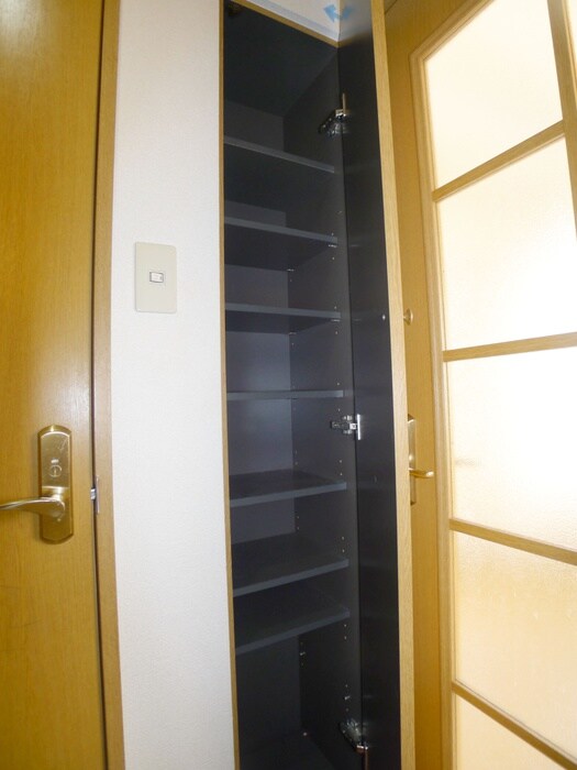物件内観写真16　(靴箱)