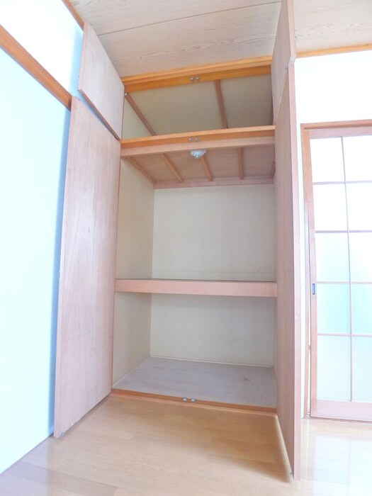 物件内観写真10　(収納)