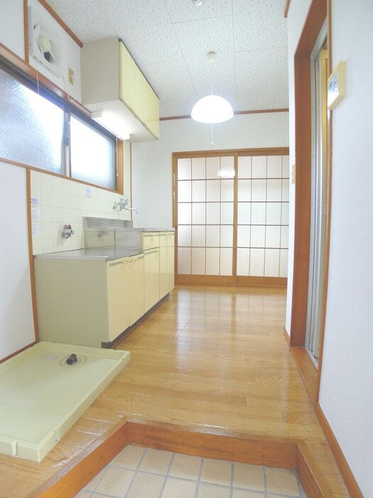 物件内観写真15　(玄関)