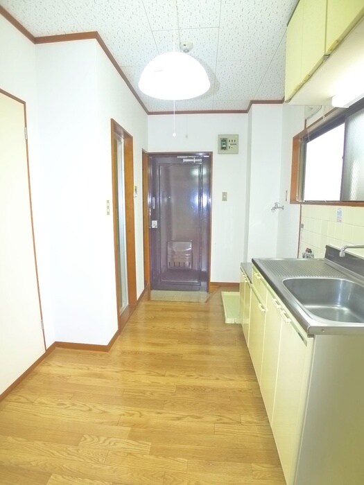 物件内観写真17　(廊下)