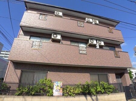 NR5番館外観写真