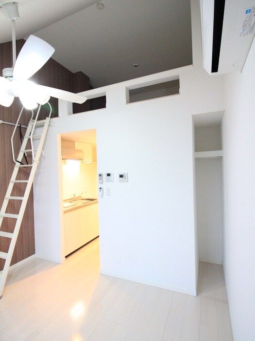 物件内観写真8　(居室)