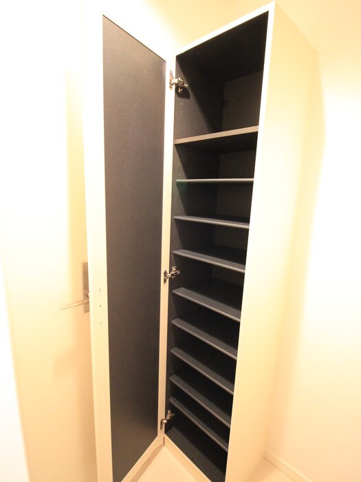 物件内観写真18　(靴箱)