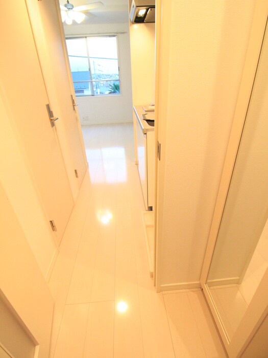物件内観写真19　(廊下)