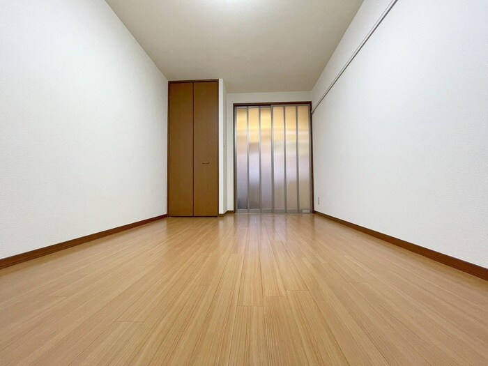 物件内観写真20　(室内からの展望)