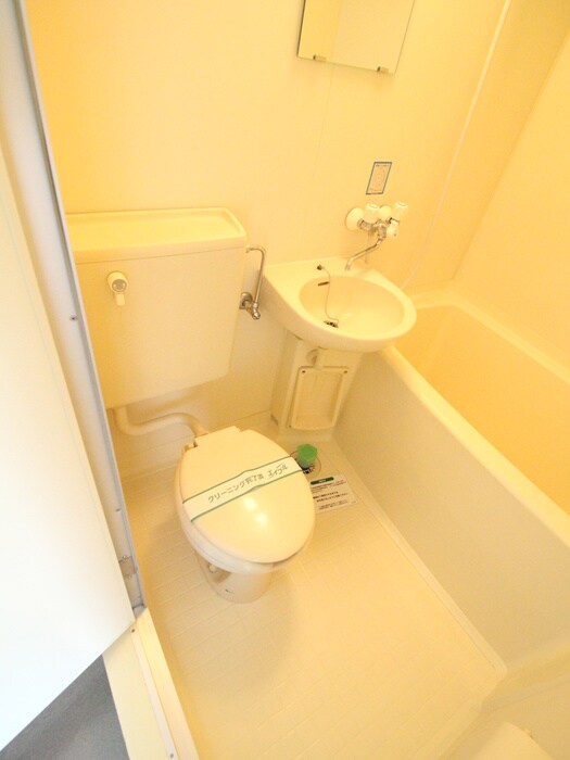 物件内観写真12　(トイレ)