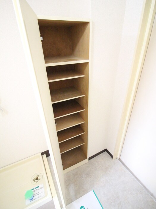 物件内観写真15　(靴箱)