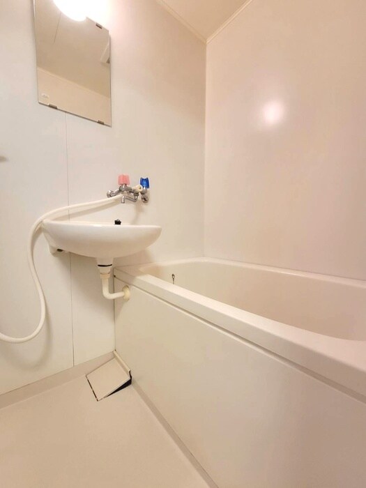 物件内観写真12　(バス／シャワールーム等)