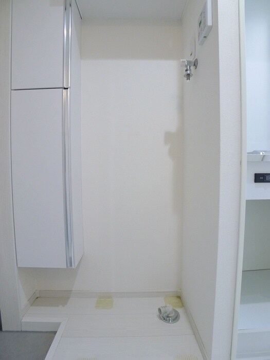 物件内観写真20　(洗濯機置場)