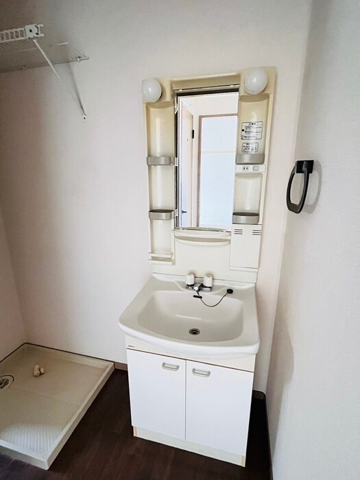 物件内観写真11　(洗面)