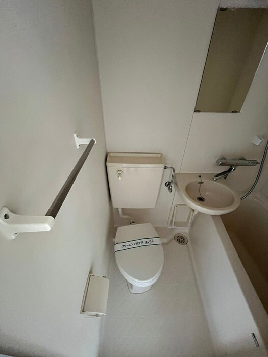 物件内観写真13　(トイレ)