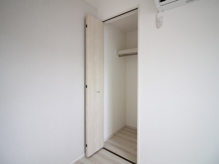 物件内観写真12　(収納)