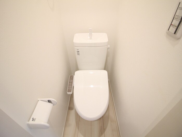 物件内観写真15　(トイレ)