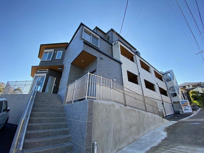 アートヒルズの外観写真