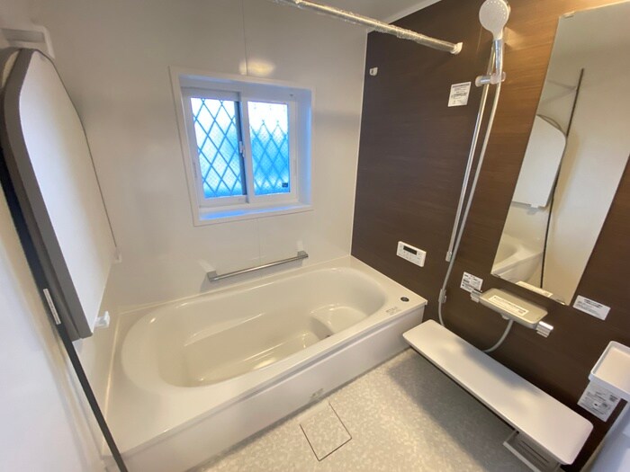 アートヒルズのバス