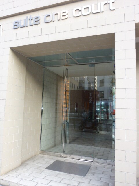 物件外観写真2　(エントランス部分)