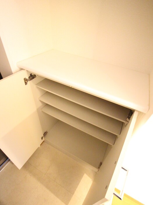 物件内観写真17　(靴箱)