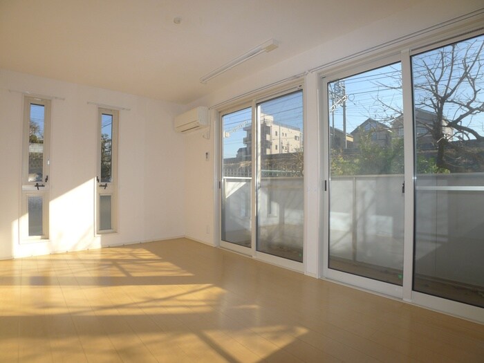 物件内観写真22　(居室)