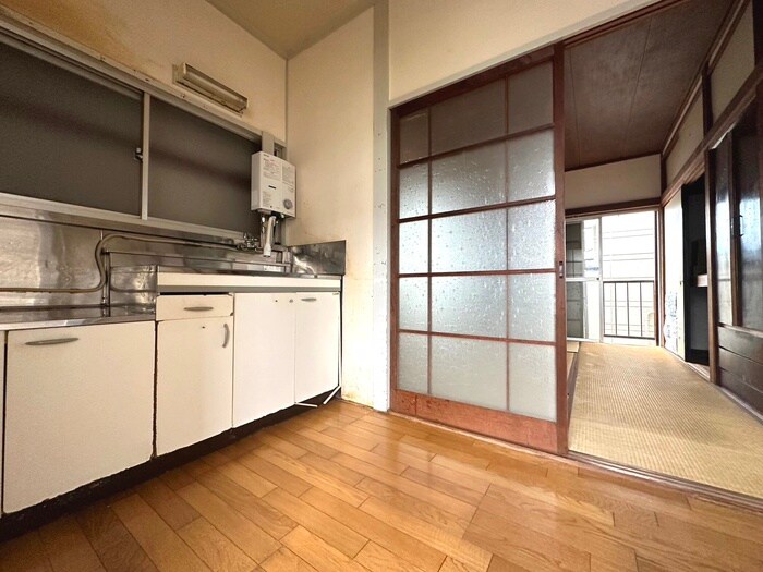 物件内観写真10　(居室)