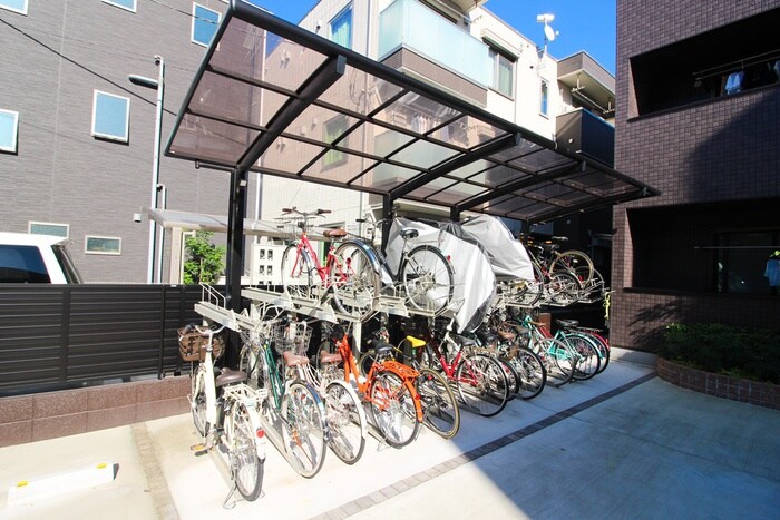 物件外観写真5　(駐輪場)