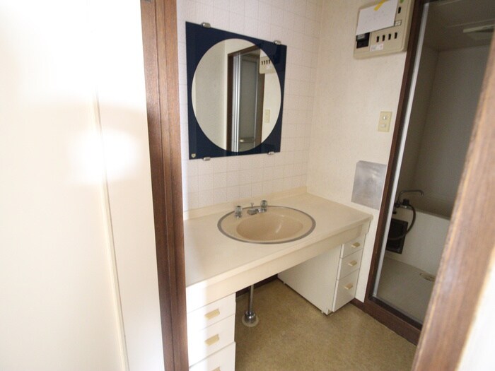 物件内観写真10　(洗面)