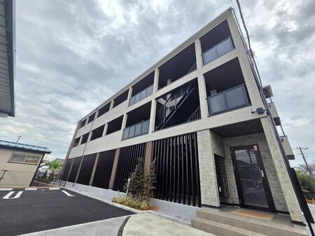 ベルクワルツ座間外観写真