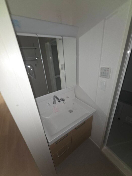 物件内観写真11　(洗面)