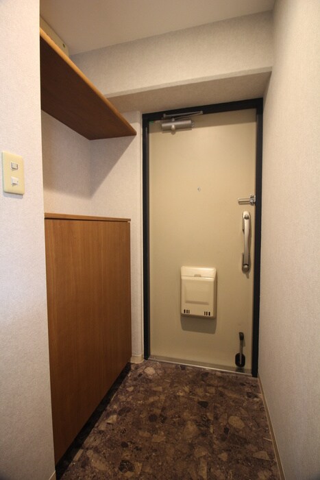 物件内観写真15　(玄関)