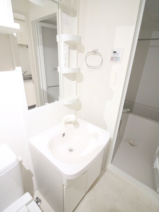 物件内観写真12　(洗面)