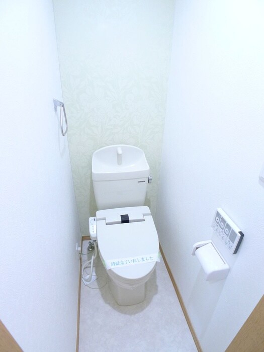 物件内観写真18　(トイレ)