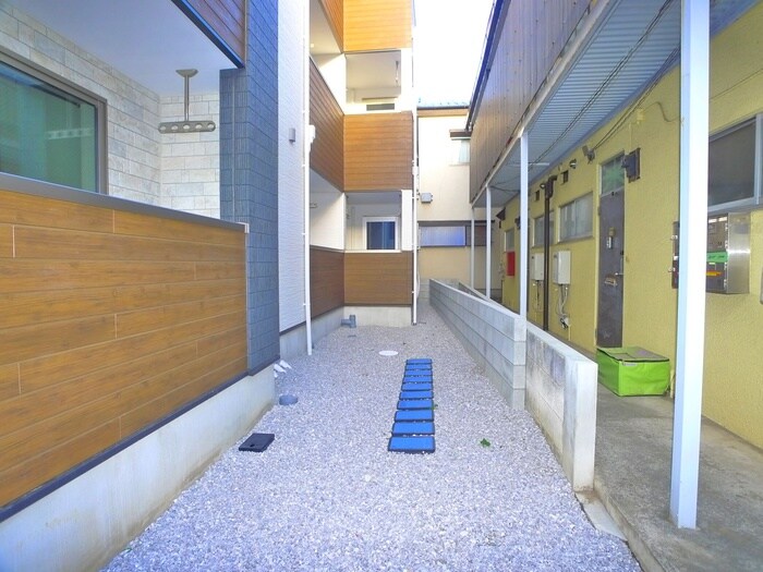 物件外観写真5　(駐輪場)