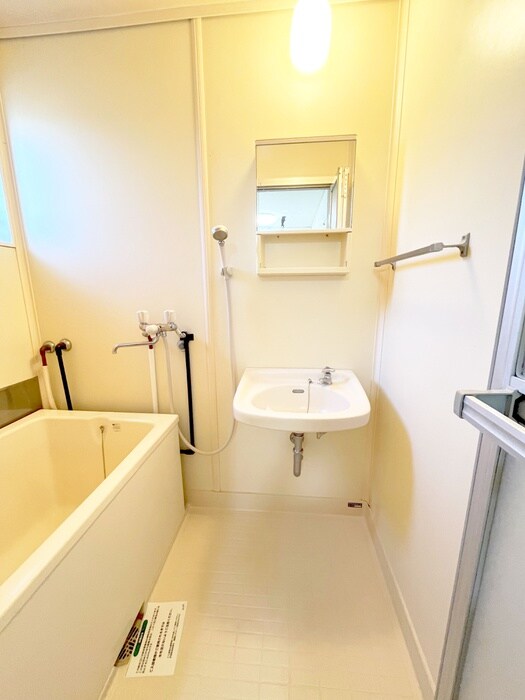 物件内観写真12　(洗面)