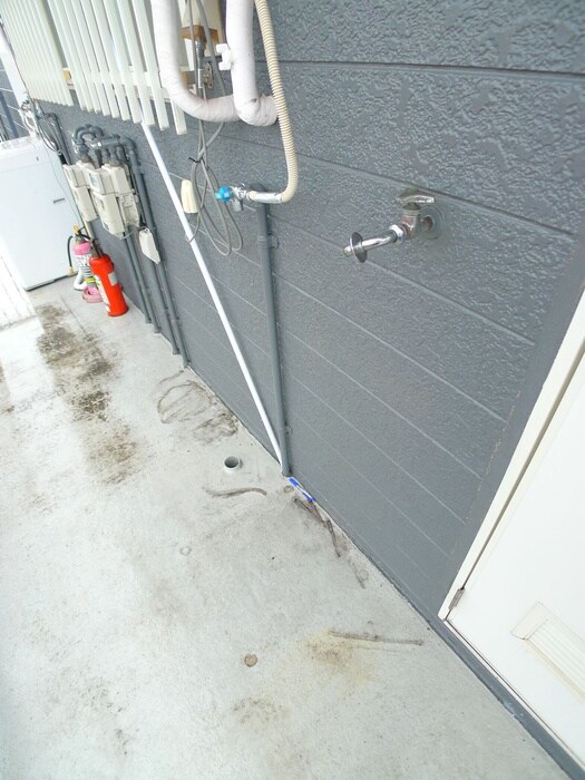 物件内観写真18　(洗濯機置場)