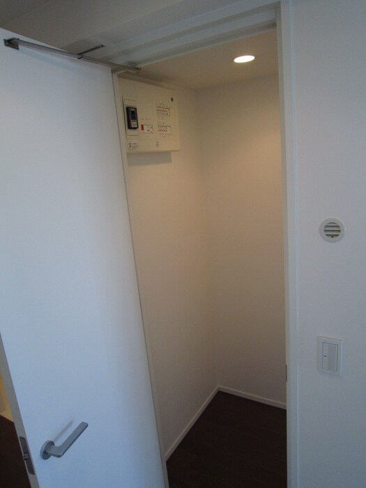 物件内観写真13　(収納)