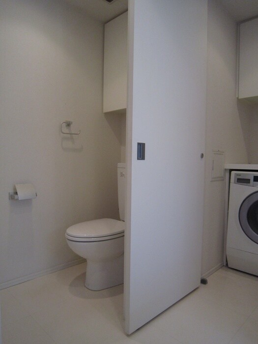 物件内観写真14　(トイレ)