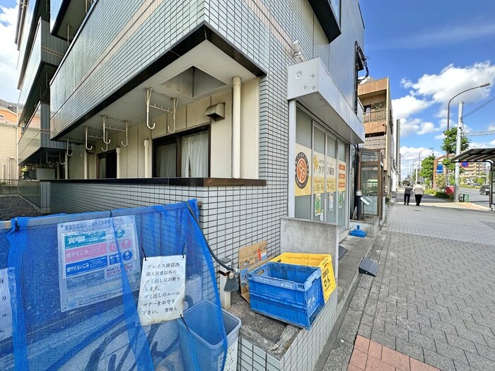 物件外観写真4　(建物設備)