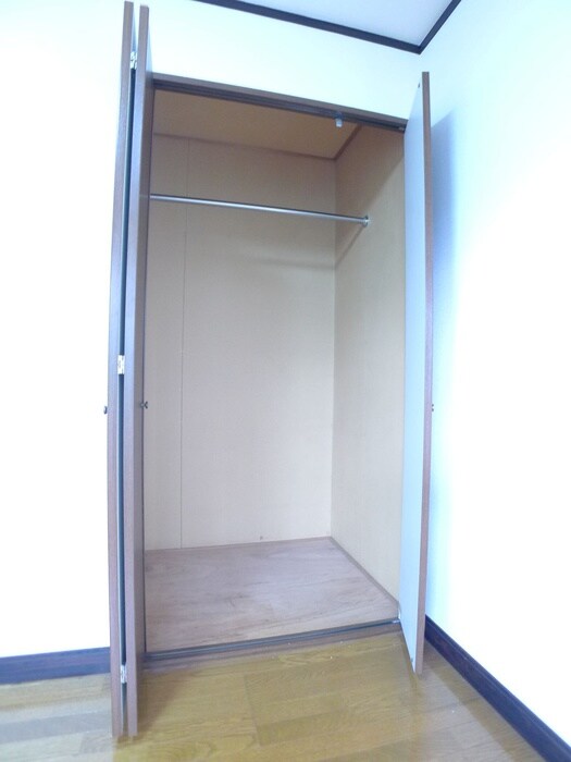 物件内観写真18　(収納)