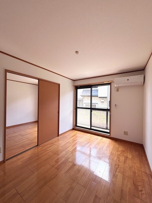 物件内観写真6　(居室)