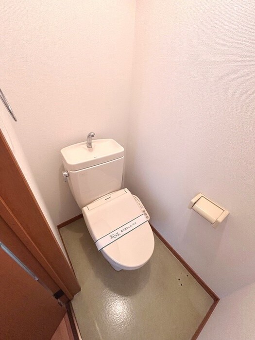 物件内観写真12　(トイレ)